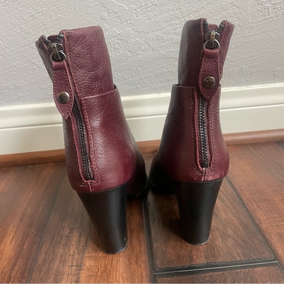 Beautiful Burgundy Aldo Booties - Picture 4 of 6